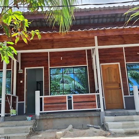 Ella'S Place Salang Tioman Kampong Ayer Batang Kültér fotó