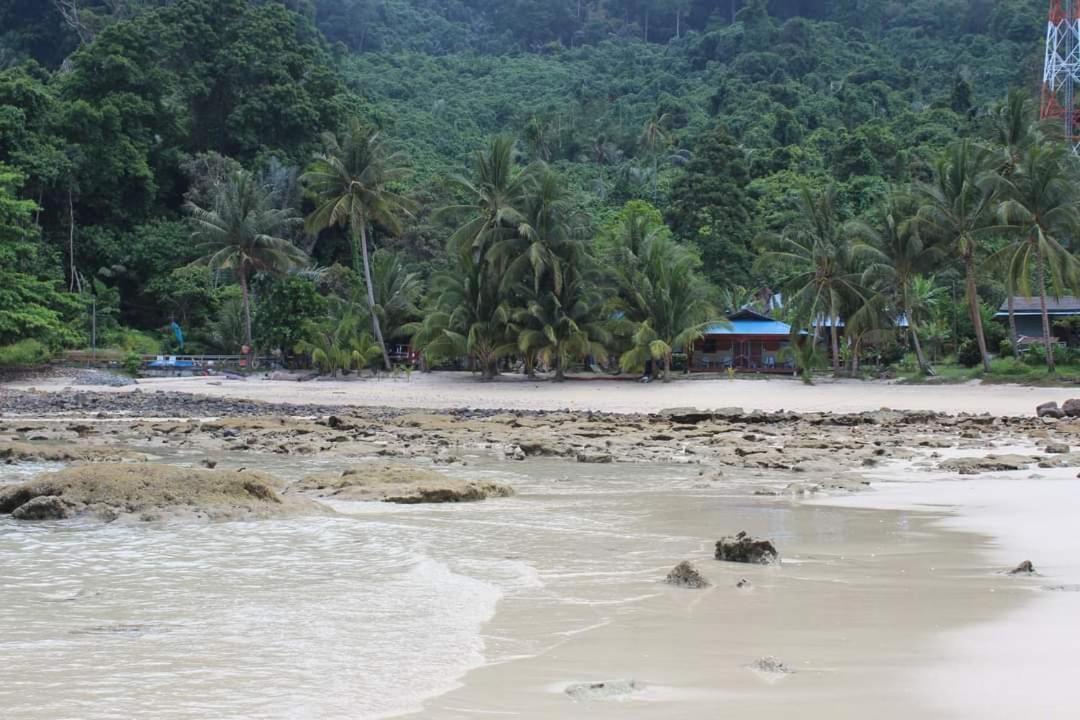 Ella'S Place Salang Tioman Kampong Ayer Batang Kültér fotó