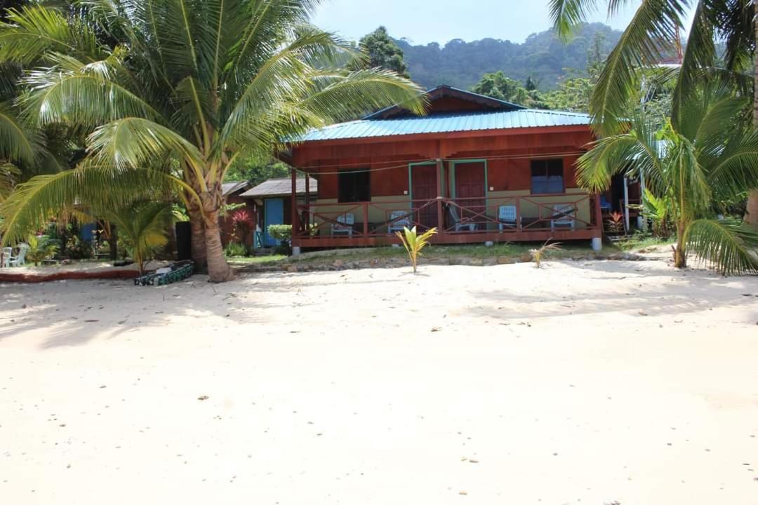 Ella'S Place Salang Tioman Kampong Ayer Batang Szoba fotó