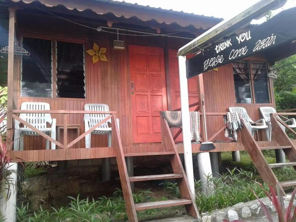 Ella'S Place Salang Tioman Kampong Ayer Batang Kültér fotó
