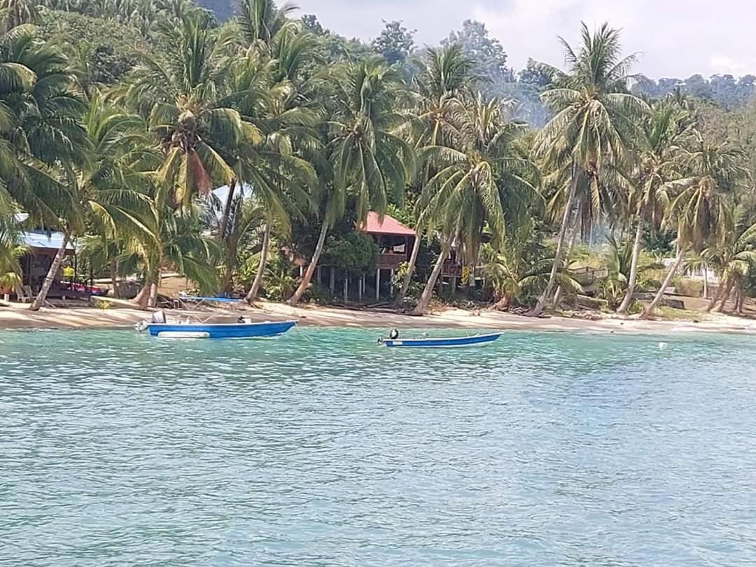Ella'S Place Salang Tioman Kampong Ayer Batang Kültér fotó