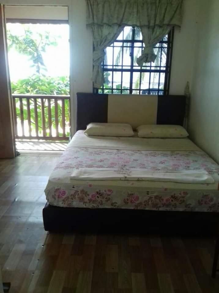 Ella'S Place Salang Tioman Kampong Ayer Batang Kültér fotó