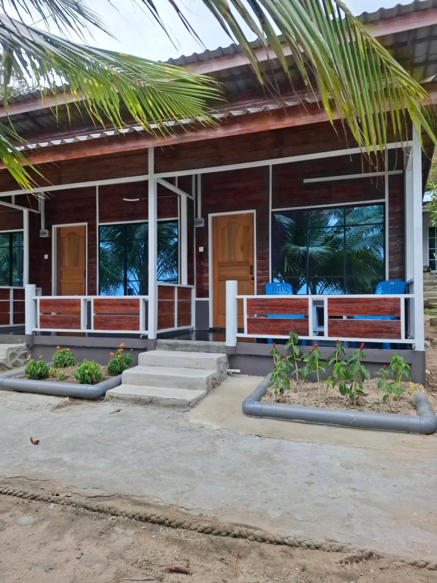 Ella'S Place Salang Tioman Kampong Ayer Batang Kültér fotó
