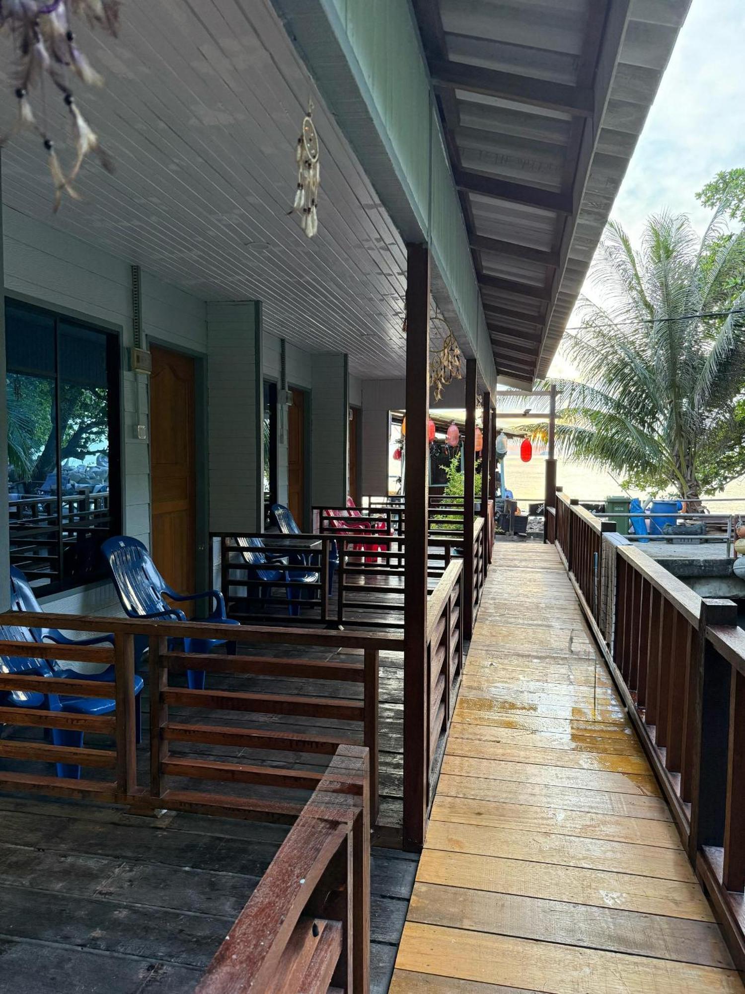 Ella'S Place Salang Tioman Kampong Ayer Batang Szoba fotó