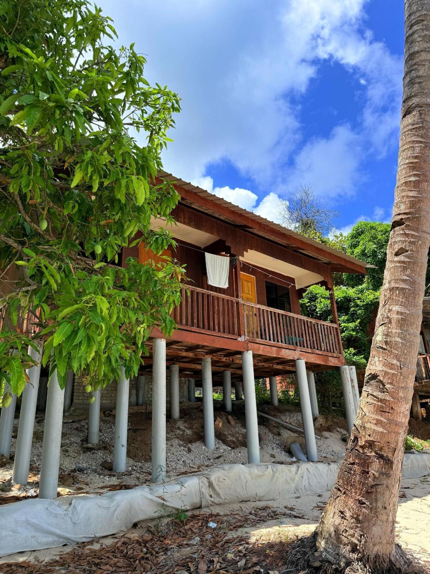 Ella'S Place Salang Tioman Kampong Ayer Batang Kültér fotó